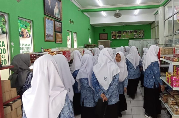Pelaksanaan P5 Kurikulum Merdeka; Berkarya dengan Cita Rasa Olahan Ketela