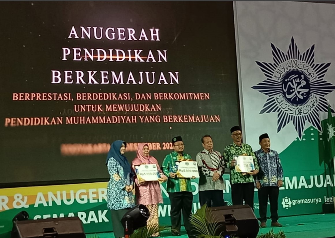 SMP Muhammadiyah Al Mujahidin Raih 5 Penghargaan Dalam Anugerah Pendidikan Berkemajuan