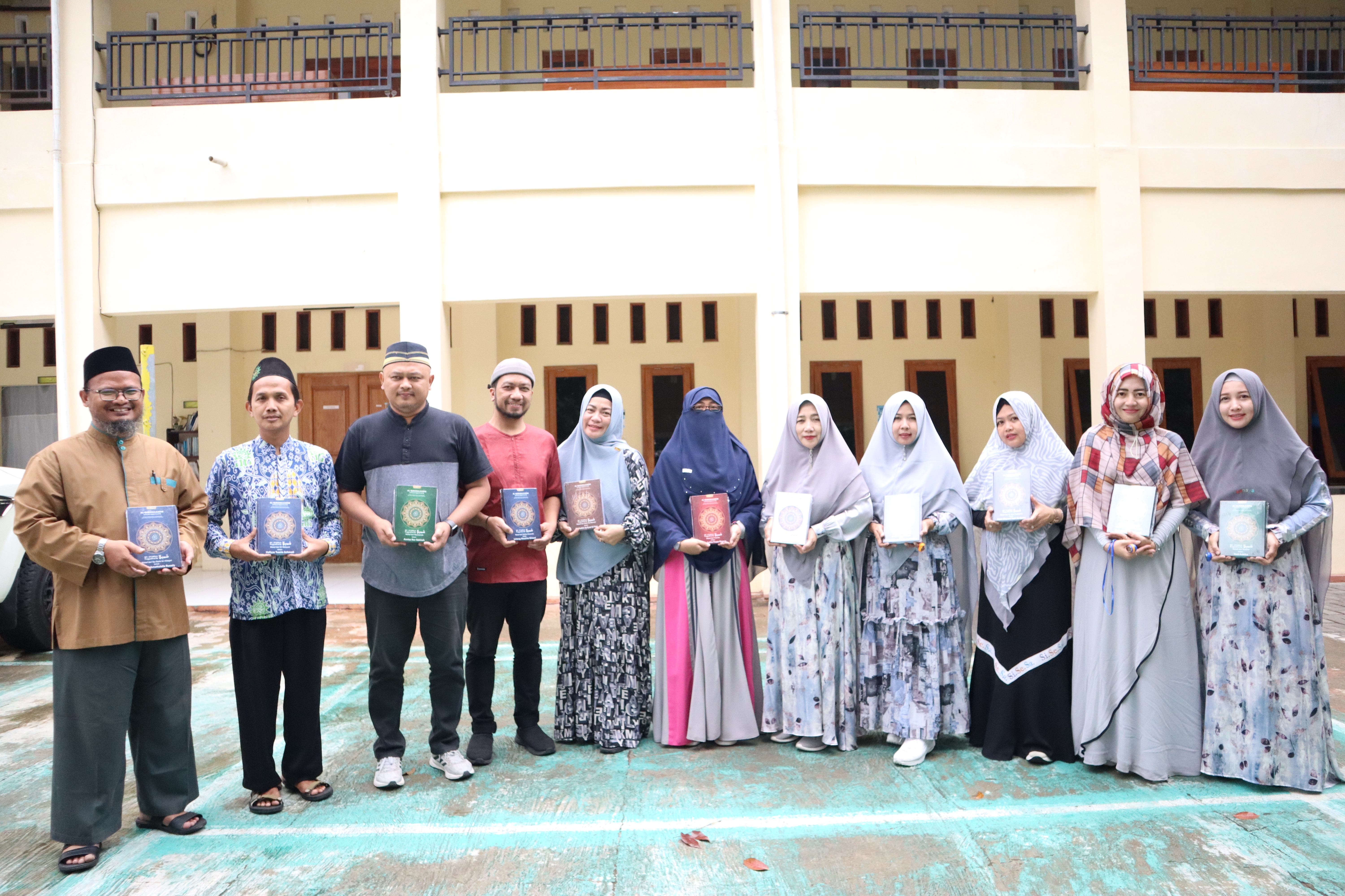 Ramah Tamah Dengan Pewakaf Al-Qur'an