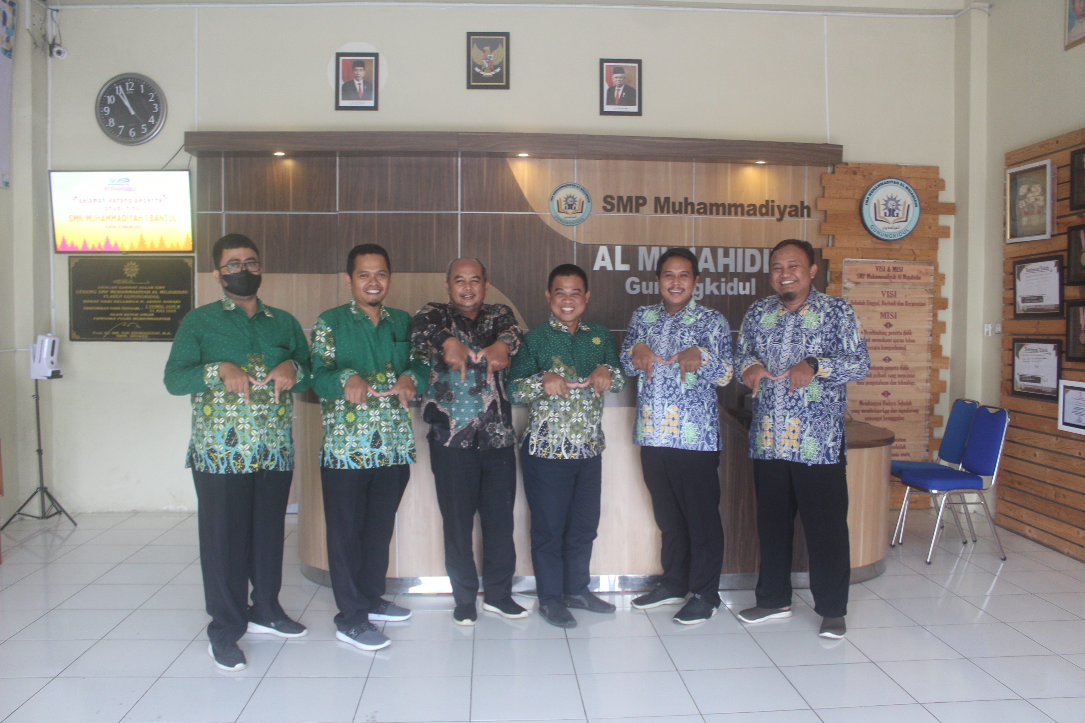 STUDI TIRU SMK Muhammadiyah 1 Bantul